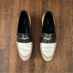 Women’s Cole Haan Black and Tan Loafers size 10B